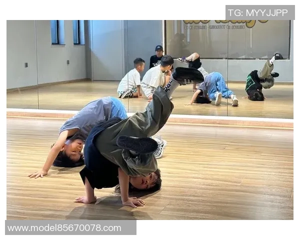 上海街舞队的节奏魅力与文化传承探讨